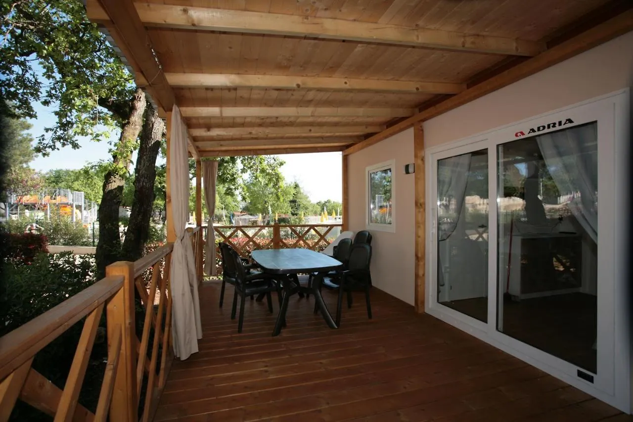 Camping Adria Mobile Homes Lanterna Porec